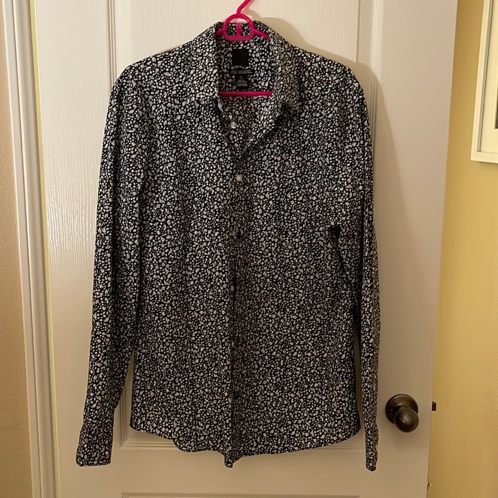 Mens long sleeve, slim fit button down